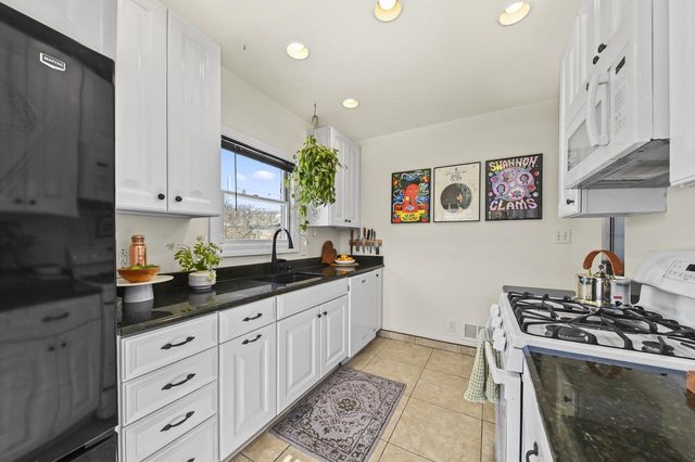 2877 S 46th STREET, Milwaukee, WI 53219