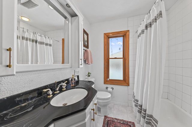 2877 S 46th STREET, Milwaukee, WI 53219