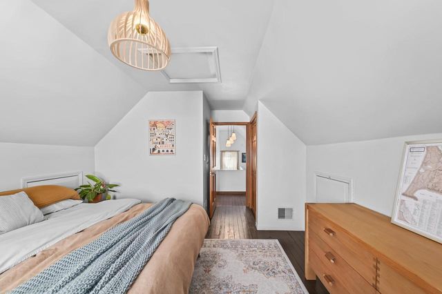 2877 S 46th STREET, Milwaukee, WI 53219