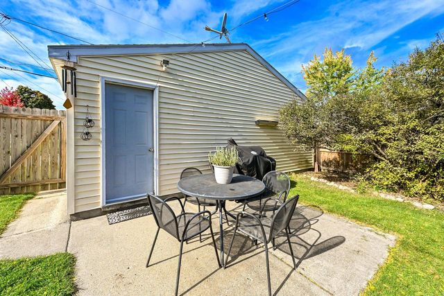 2877 S 46th STREET, Milwaukee, WI 53219