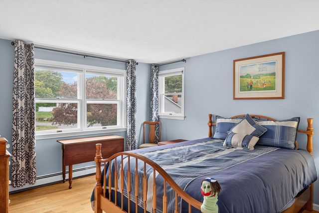 3 Bittersweet Ln, Harwich, MA 02645