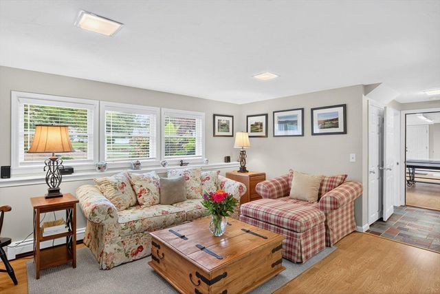 3 Bittersweet Ln, Harwich, MA 02645