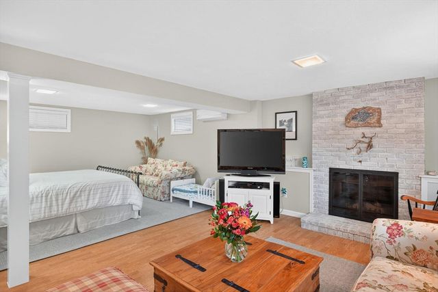 3 Bittersweet Ln, Harwich, MA 02645