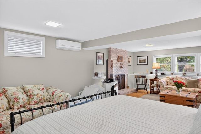 3 Bittersweet Ln, Harwich, MA 02645