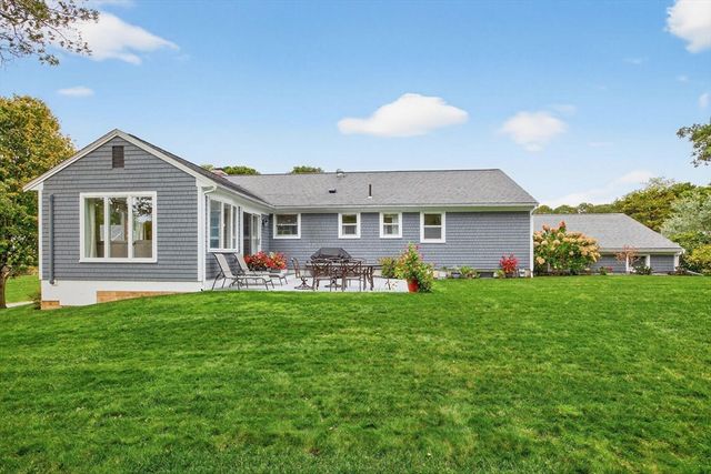3 Bittersweet Ln, Harwich, MA 02645
