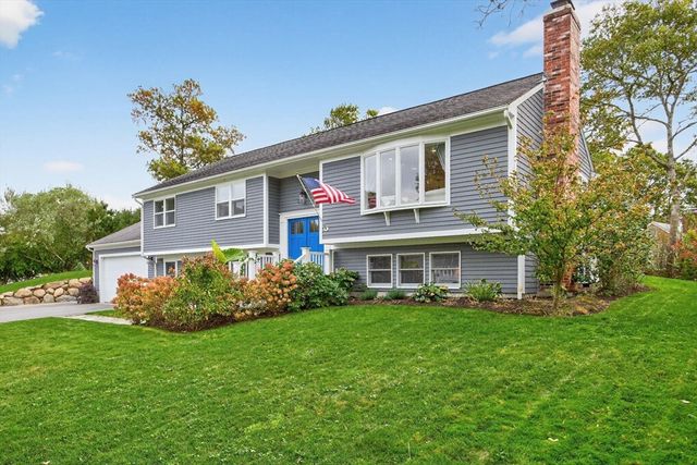 3 Bittersweet Ln, Harwich, MA 02645