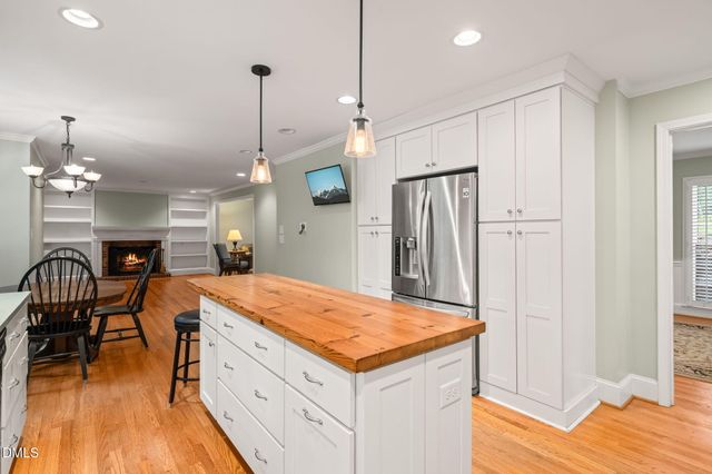 601 Ellynn Drive, Cary, NC 27511