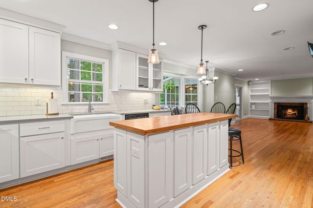 601 Ellynn Drive, Cary, NC 27511