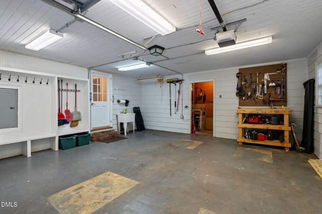601 Ellynn Drive, Cary, NC 27511
