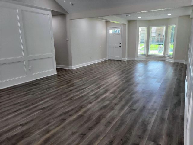11926 Stillwater Drive, Houston, TX 77070