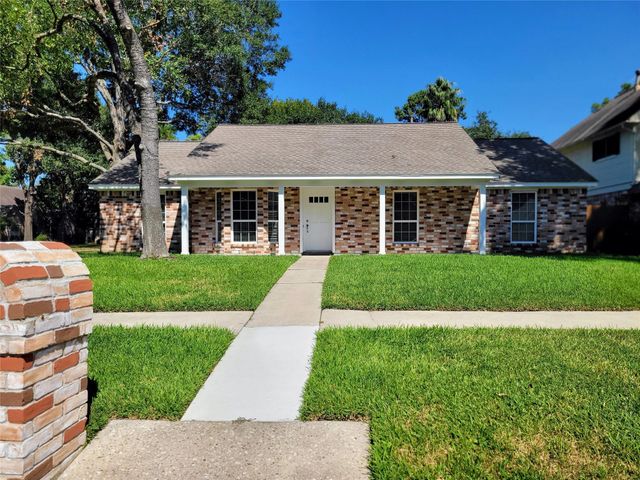 11926 Stillwater Drive, Houston, TX 77070