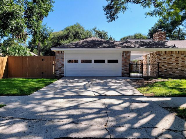 11926 Stillwater Drive, Houston, TX 77070