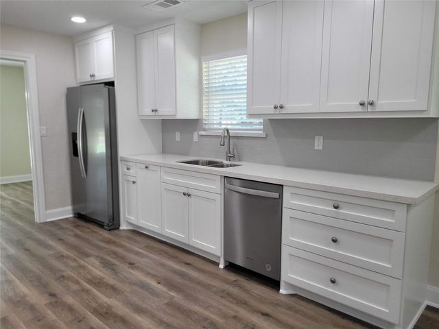 11926 Stillwater Drive, Houston, TX 77070