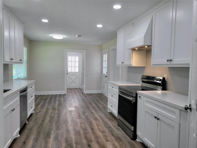 11926 Stillwater Drive, Houston, TX 77070