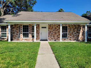 11926 Stillwater Drive, Houston, TX 77070