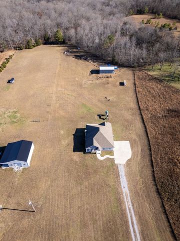 1277 Lecomte Rd, Dickson, TN 37055