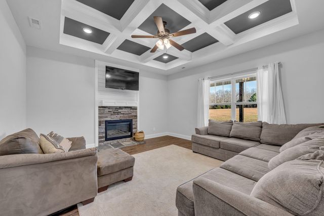 1277 Lecomte Rd, Dickson, TN 37055