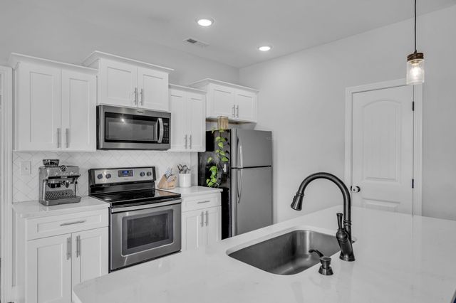 1277 Lecomte Rd, Dickson, TN 37055