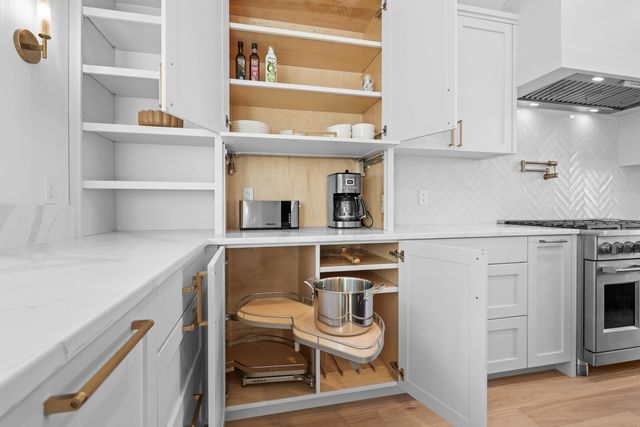 910 E Donegal Ave, Spokane, WA 99223