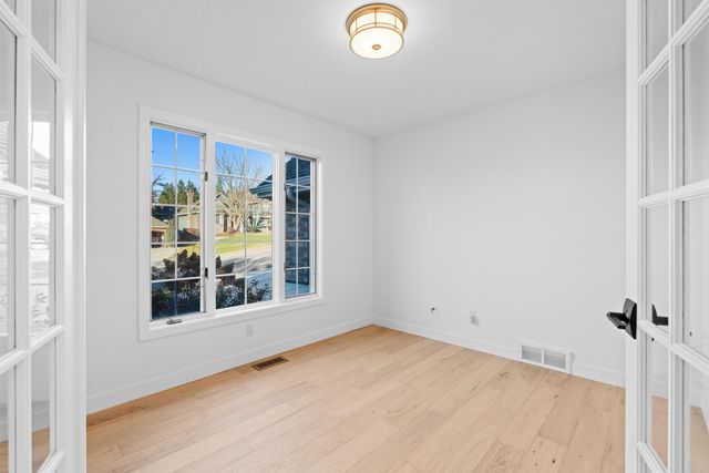 910 E Donegal Ave, Spokane, WA 99223