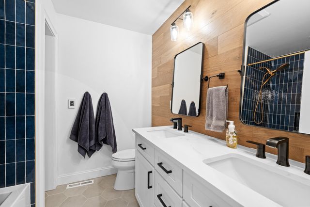 910 E Donegal Ave, Spokane, WA 99223