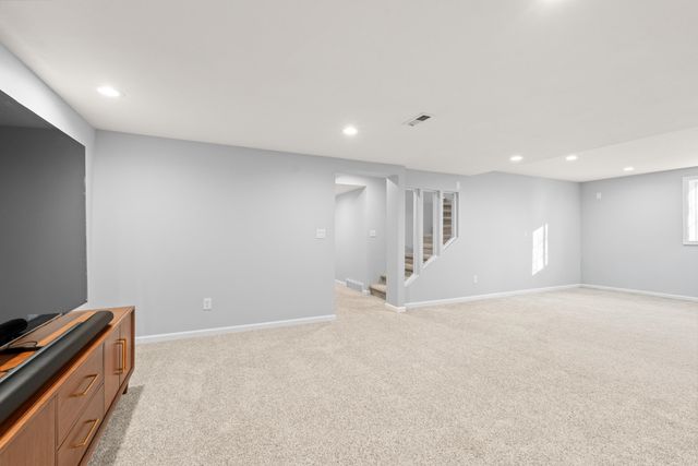 910 E Donegal Ave, Spokane, WA 99223