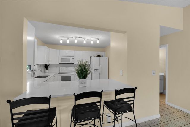 5227 NW 96th Avenue, Sunrise, FL 33351