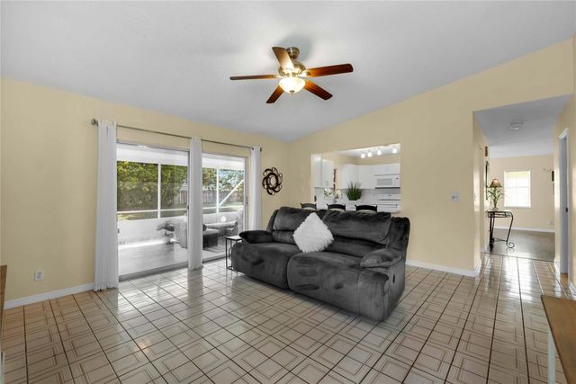 5227 NW 96th Avenue, Sunrise, FL 33351