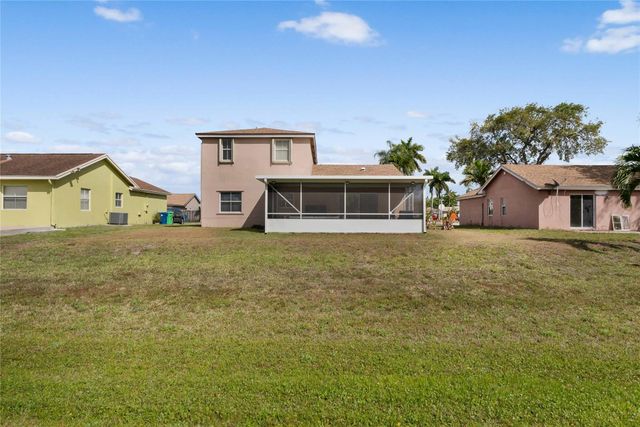 5227 NW 96th Avenue, Sunrise, FL 33351