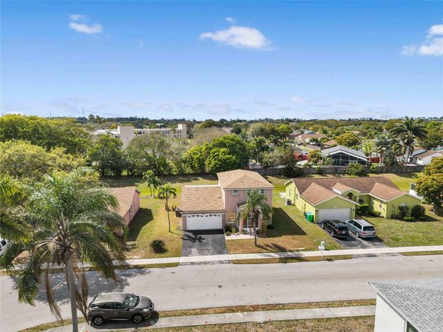 5227 NW 96th Avenue, Sunrise, FL 33351