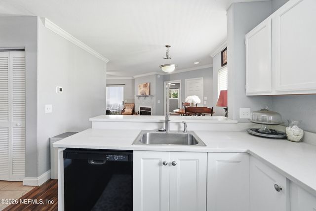 1800 THE GREENS Way 405, Jacksonville Beach, FL 32250