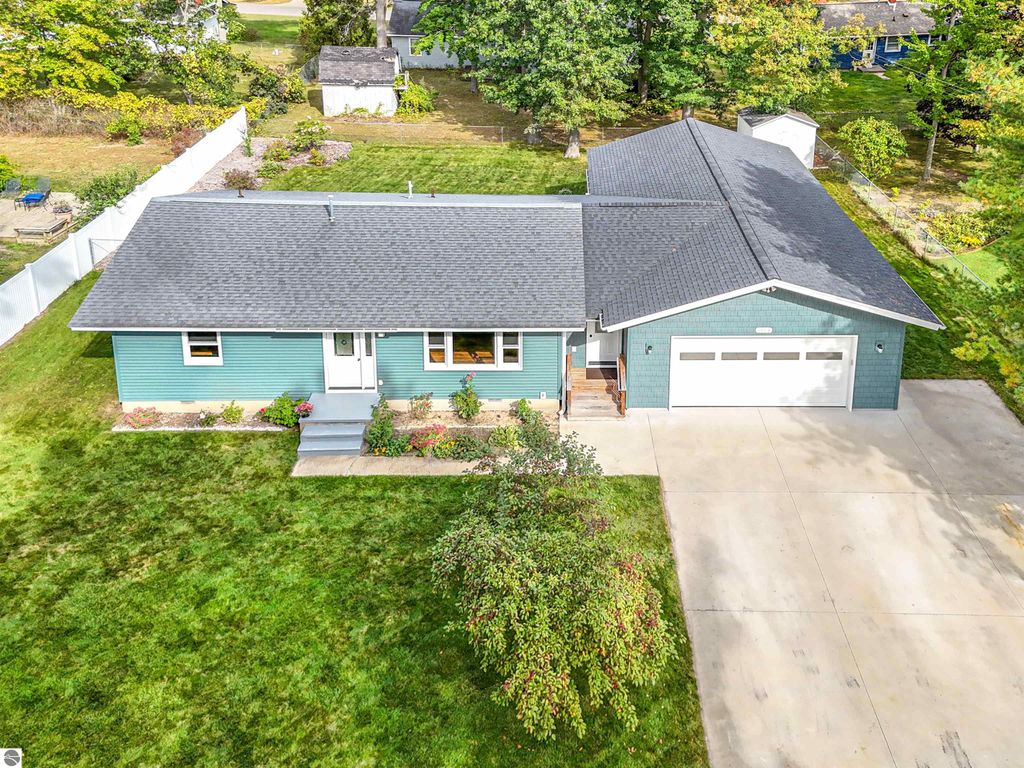 1903 Maple Drive, Traverse City, MI 49686