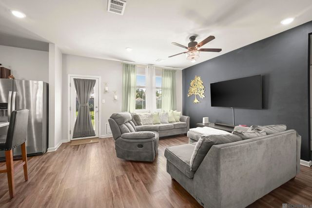 13316 Isabella Blvd, Walker, LA 70785