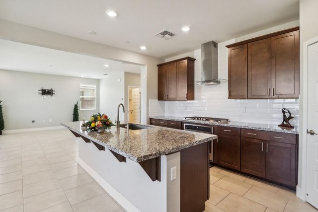 10409 Charles Morris Way, Elk Grove, CA 95757