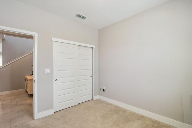 10409 Charles Morris Way, Elk Grove, CA 95757