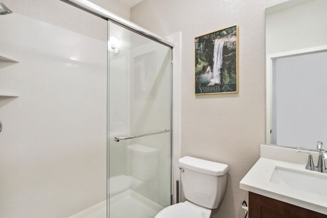 10409 Charles Morris Way, Elk Grove, CA 95757