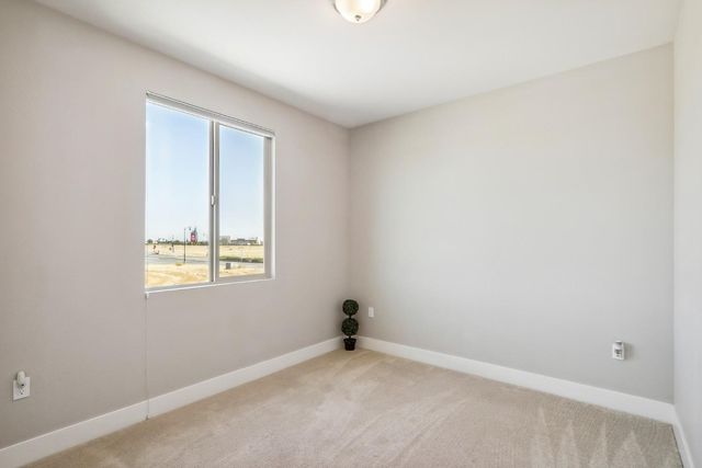 10409 Charles Morris Way, Elk Grove, CA 95757