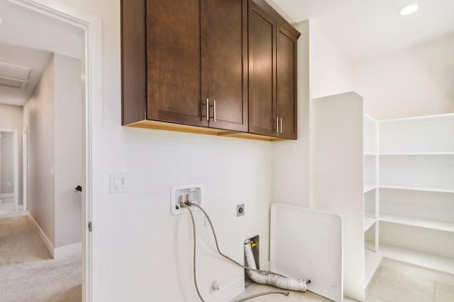 10409 Charles Morris Way, Elk Grove, CA 95757