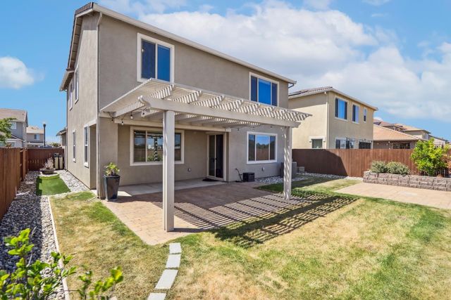 10409 Charles Morris Way, Elk Grove, CA 95757