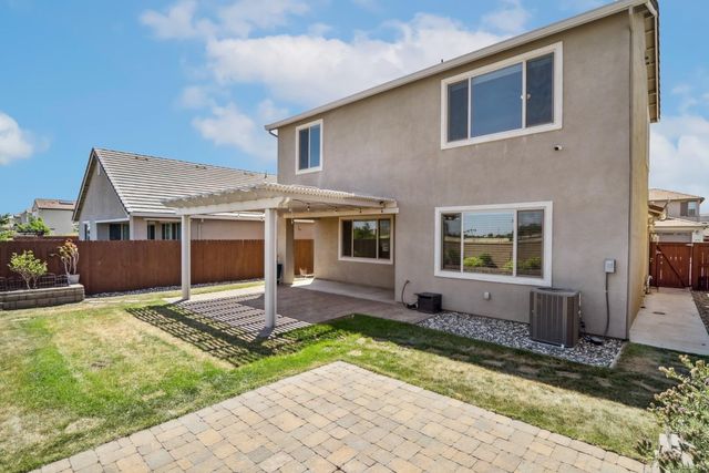 10409 Charles Morris Way, Elk Grove, CA 95757