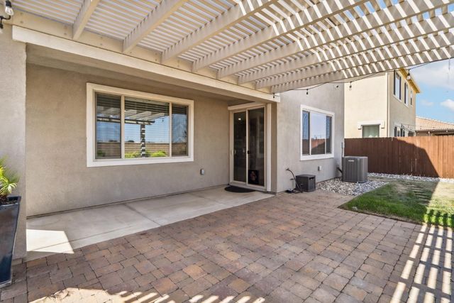 10409 Charles Morris Way, Elk Grove, CA 95757
