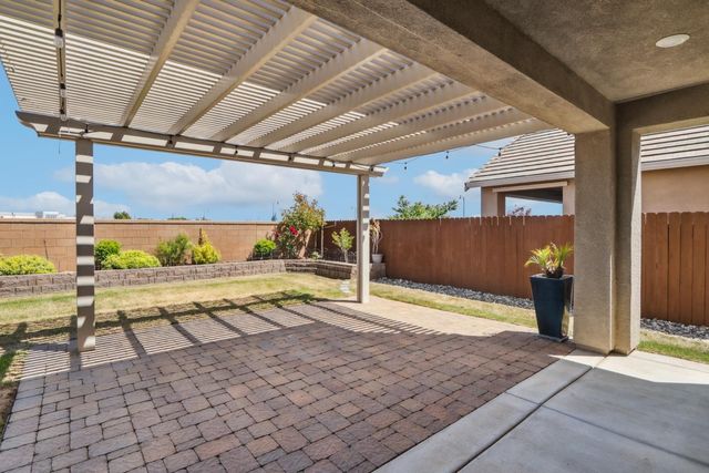 10409 Charles Morris Way, Elk Grove, CA 95757