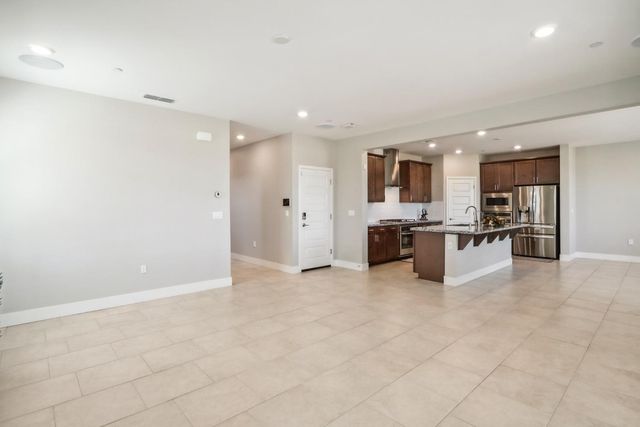 10409 Charles Morris Way, Elk Grove, CA 95757