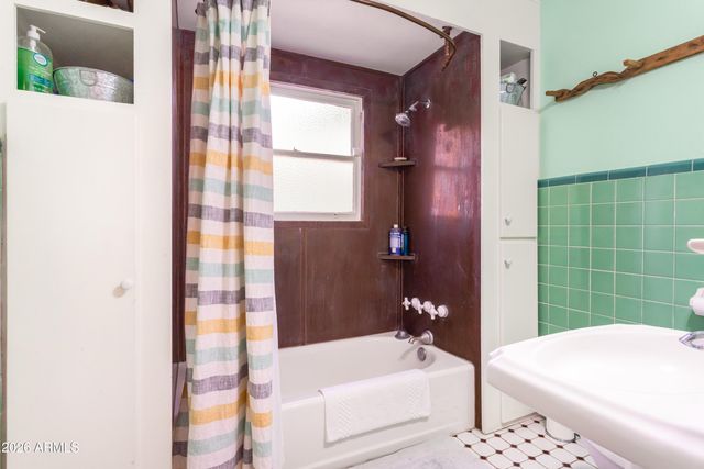 14 Maxfield Avenue, Bisbee, AZ 85603