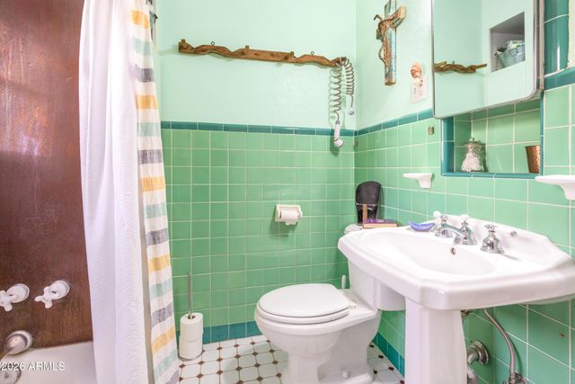 14 Maxfield Avenue, Bisbee, AZ 85603