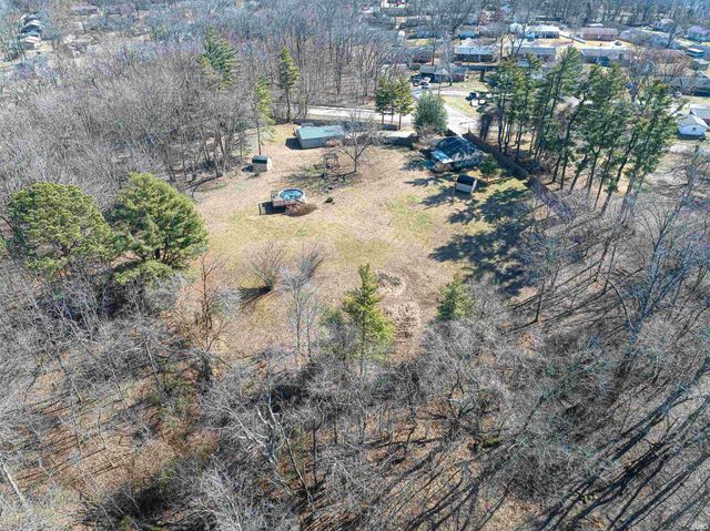 2233 Folsomville Road, Boonville, IN 47601