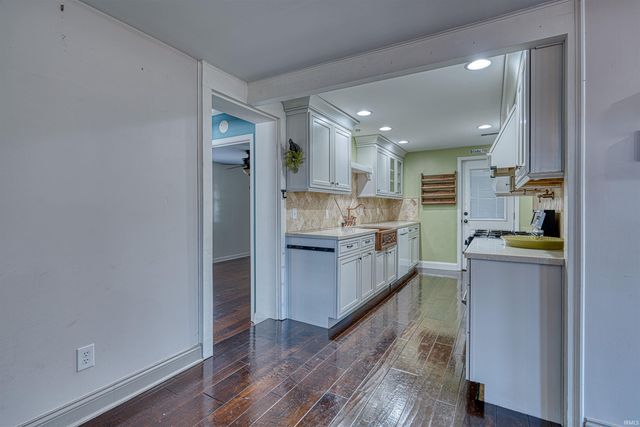 2233 Folsomville Road, Boonville, IN 47601