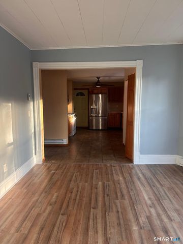20 Myrtle Avenue, Naugatuck, CT 06770