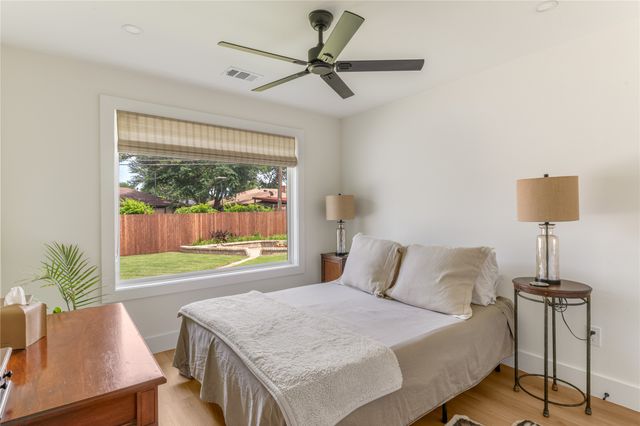 7322 Hunnicut Road, Dallas, TX 75227