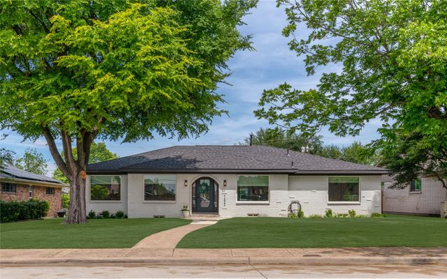 7322 Hunnicut Road, Dallas, TX 75227